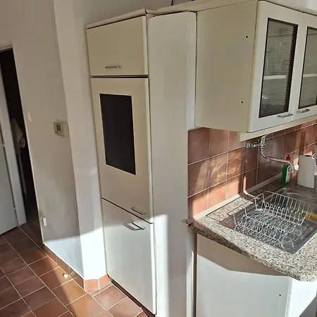 Apartmán Large Flat With Two Bedrooms In The Old Town Bratislava